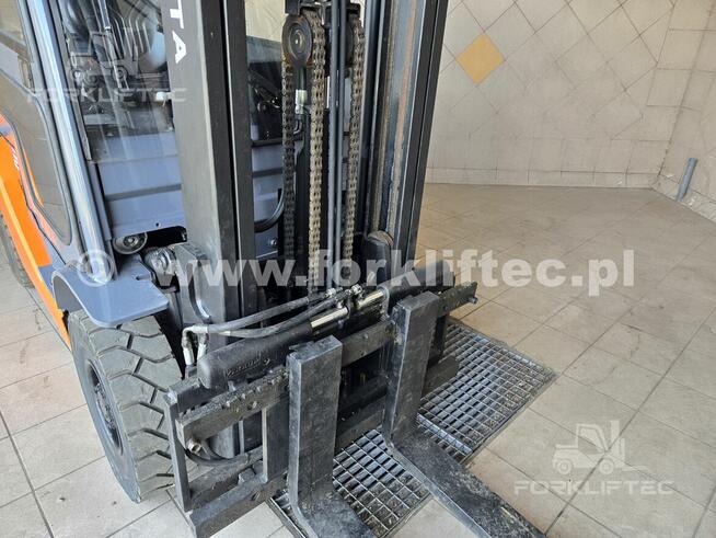 Wózek Widłowy TOYOTA 8FG25 , Kabina wolny skok TOYOTA 8FGF25