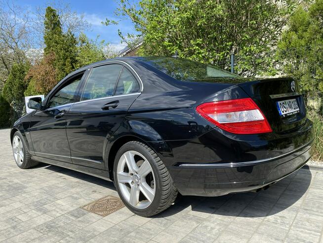 Mercedes C 180 Bardzo zadbana - 100% oryginalny przebieg.NOWY ROZRZĄD !!!