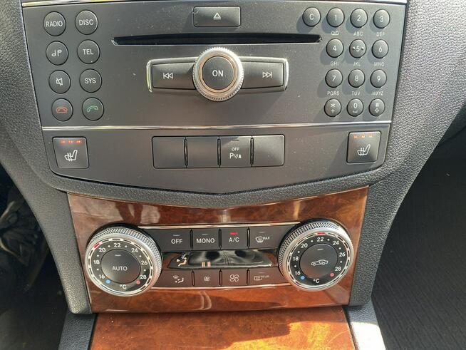 Mercedes C 180 Bardzo zadbana - 100% oryginalny przebieg.NOWY ROZRZĄD !!!
