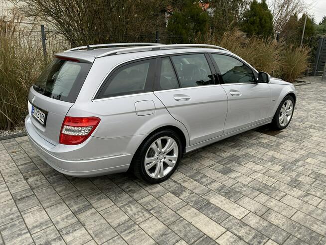 Mercedes C 200 Bardzo zadbana - 100% oryginalny przebieg.NOWY ROZRZĄD !!!
