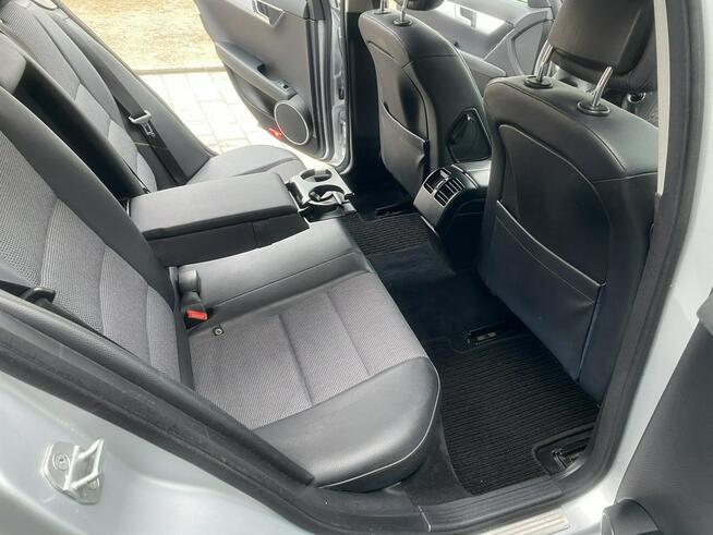 Mercedes C 200 Bardzo zadbana - 100% oryginalny przebieg.NOWY ROZRZĄD !!!