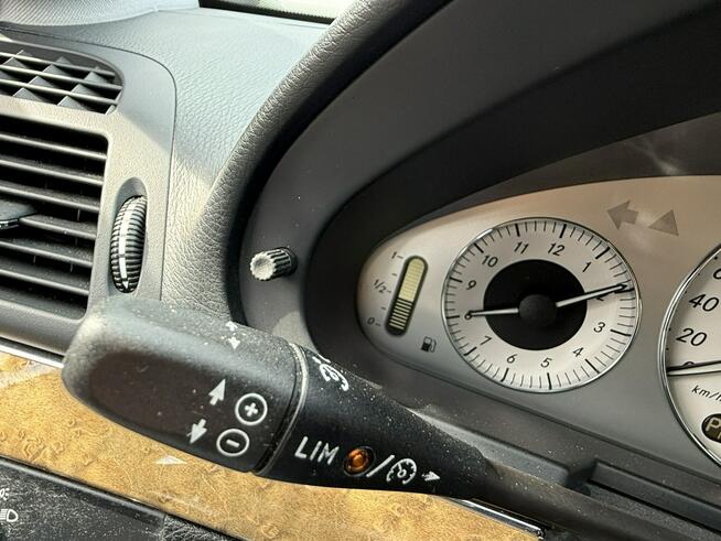 Mercedes E 200 Bardzo zadbana - 100% oryginalny przebieg