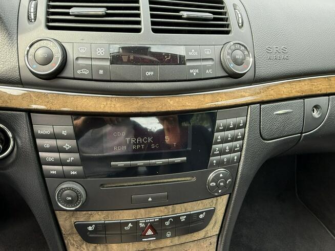 Mercedes E 200 Bardzo zadbana - 100% oryginalny przebieg