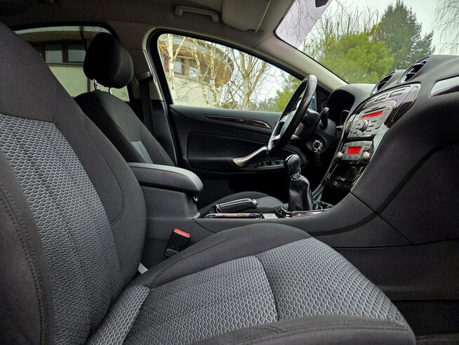 Ford Mondeo HB GHIA 2.0 Benz.145KM 2009r Grzane Fotele, Manual