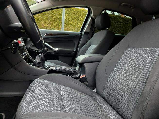 Ford Mondeo HB GHIA 2.0 Benz.145KM 2009r Grzane Fotele, Manual