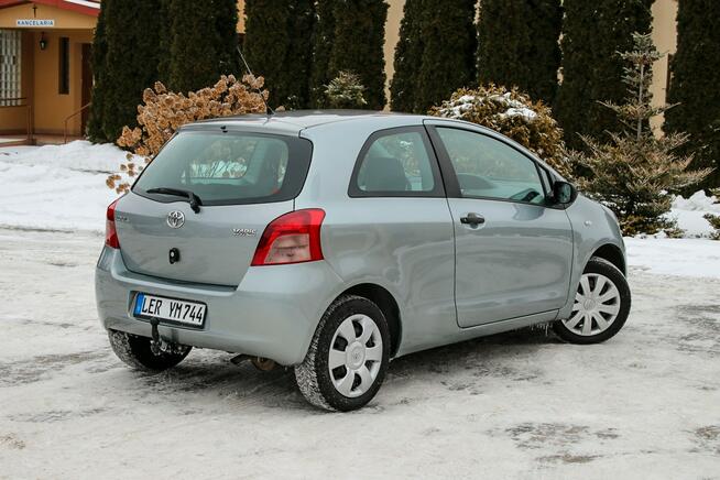 Toyota Yaris 69KM Klimatyzacja Isofixy Hak