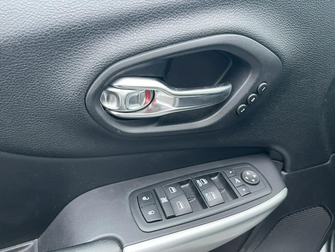 Jeep Cherokee Automat 4x4 Skóra Kamera Panorama Pamięć 200 KM