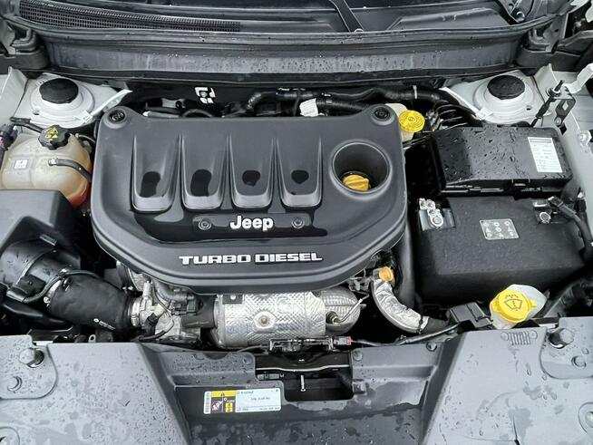 Jeep Cherokee Automat 4x4 Skóra Kamera Panorama Pamięć 200 KM