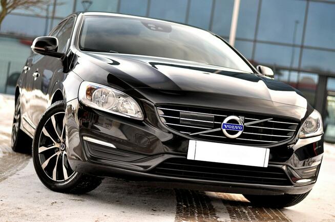 Volvo V60 Black Edition LiFt Ledy Digital Radar Blisy Navi Kamera Skóra Full
