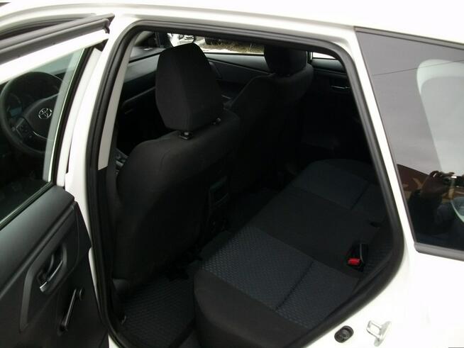Toyota Auris 1.4/ 90 KM/bardzo dobry stan techniczny