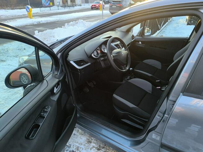 Peugeot 207 1.4i 16V 95KM Klimatyzacja