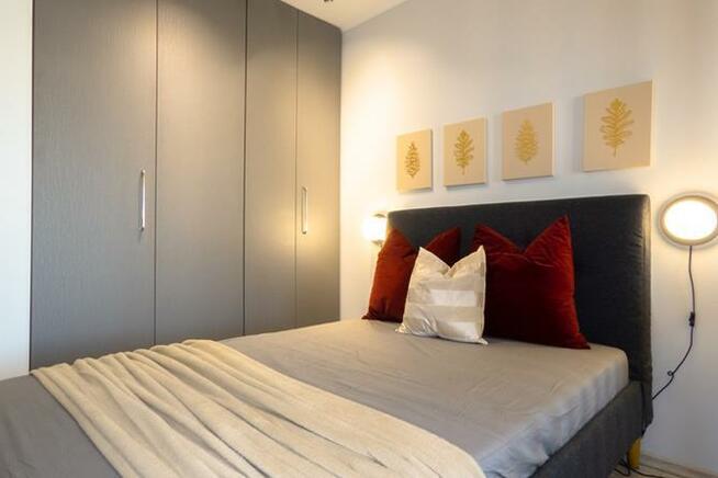 Nyska 73, 2 pokoje z miejscem w garażu, 50 m2