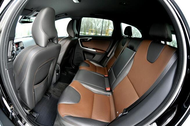 Volvo XC 60 2,0 190KM D4 Lift Led Xenon Automat Navi Skóra Parktronik