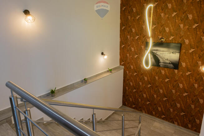 Budynek usługowo- handlowo-turystyczny