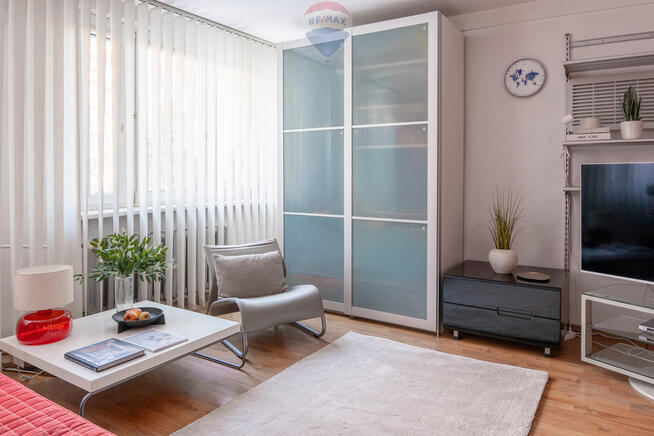 ZIELONY MOKOTÓW. JASNE MIESZKANIE BLISKO CENTRUM