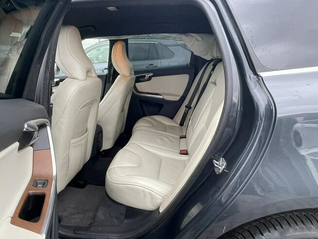 Volvo XC 60 Inscription D4 AWD Automat Skóra Podgrzewanie 190KM