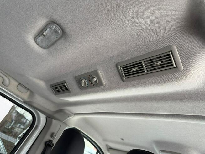 Opel Vivaro 1,6 120 9 osobowy klimatyzacja x2 long