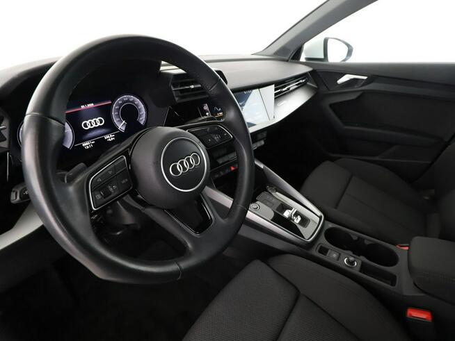 Audi A3 PHEV full LED navi virtual cocpit grzane fotele czujniki parkowania