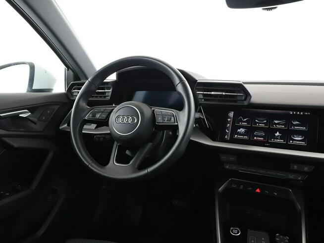 Audi A3 PHEV full LED navi virtual cocpit grzane fotele czujniki parkowania