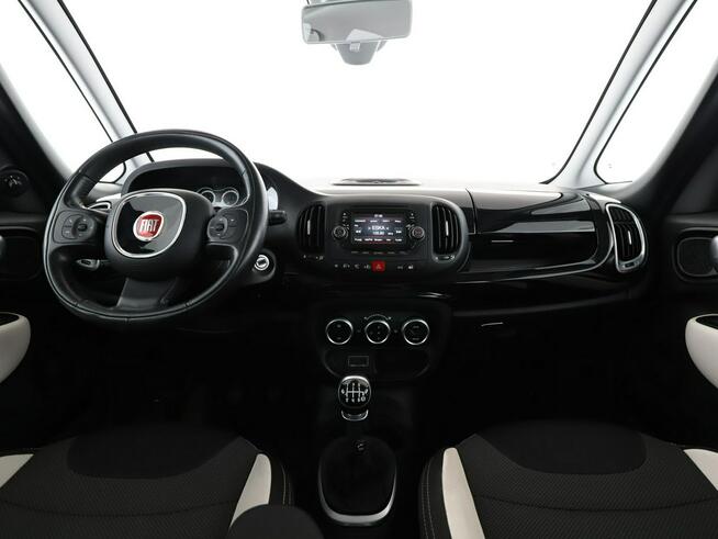 Fiat 500L klima auto kamera i czujniki parkowania grzane fotele