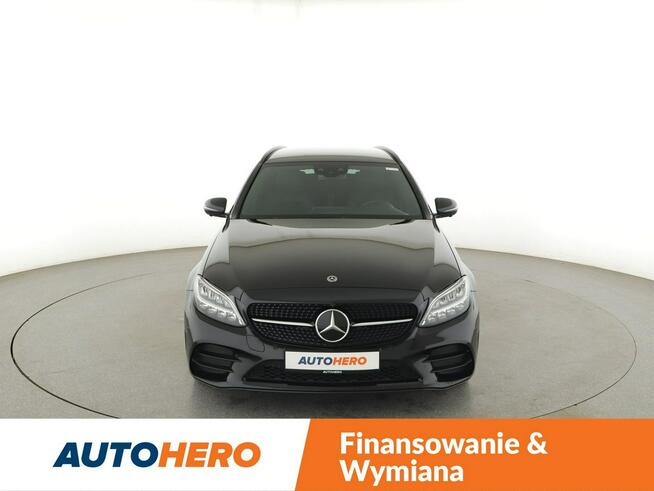 Mercedes C 300 mHEV automat full LED skóra/alcantara kamery grzane fotele Burmester