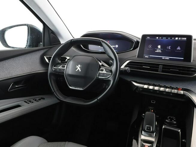 Peugeot 5008 automat jasna tapicerka półskóry virtual cocpit navi klima auto