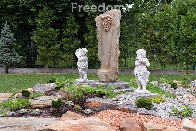 Jedna historia, dwa budynki, tysiąc możliwości