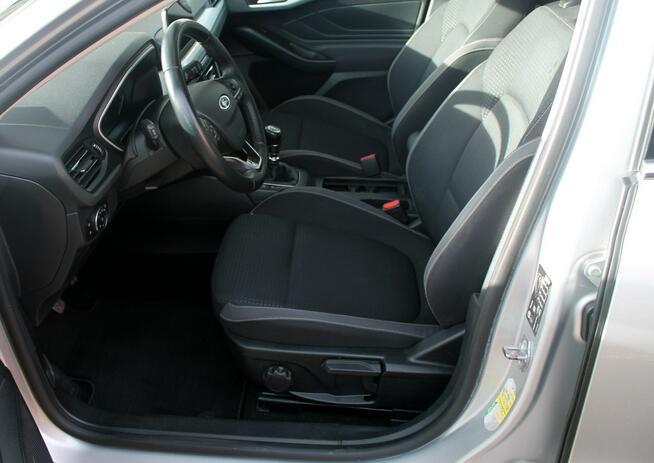 Ford Focus MK4 1.5 D 120 KM EcoBlue 6 BIEGÓW Nawigacja TEMPOMAT Parktronik SERWIS