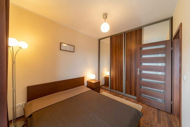 Wynajmę 2 pokoje z balkonem, Cybernetyki 3B