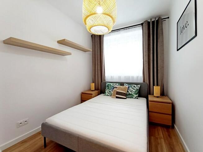 2 pokoje z balkonem i komórką- Dąbrowskiego 81