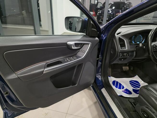 Volvo XC 60 Ocean Race / Automat/ D3 / FULL LED / wzorowy stan