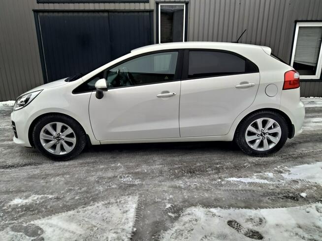 Kia Rio 1,2 Benzyna Navi Kamera Ledy PDC Grzane Fotele i Kierownica Zarejestr