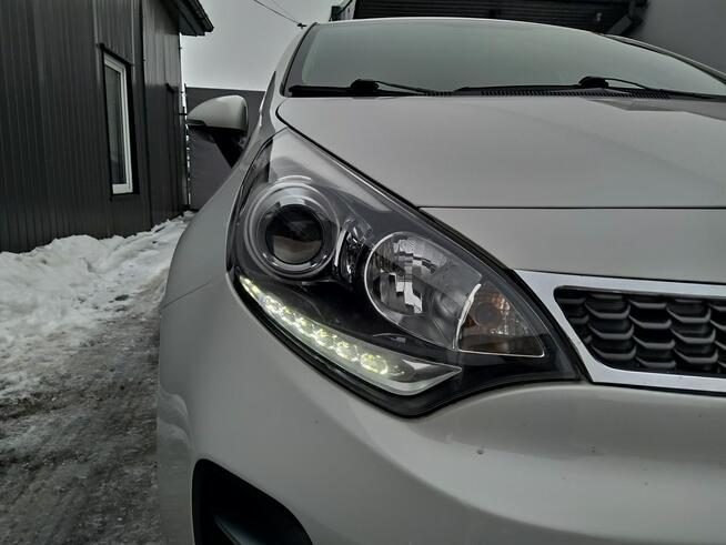 Kia Rio 1,2 Benzyna Navi Kamera Ledy PDC Grzane Fotele i Kierownica Zarejestr
