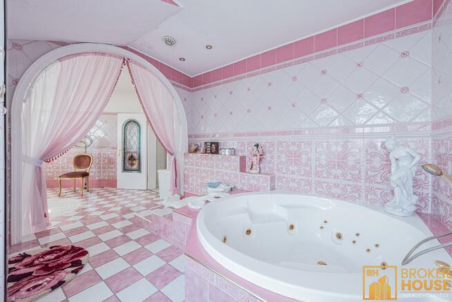 Dom Opole Zaodrze, Dworska