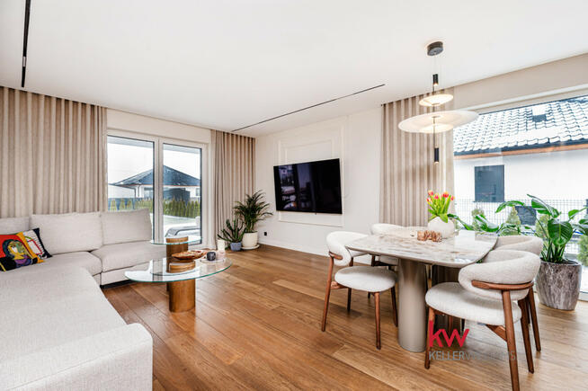 Dom Wierzbiczany gm. Gniezno, Osiedle Solarne