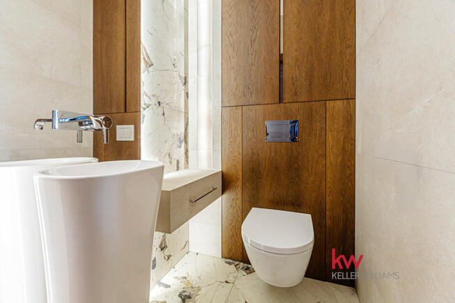 Dom Wierzbiczany gm. Gniezno, Osiedle Solarne