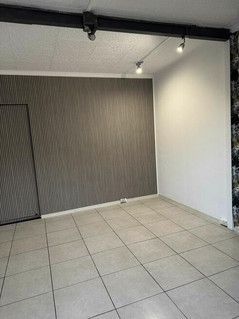 Sprzedam lub wynajmę lokal usługowy-handlowy