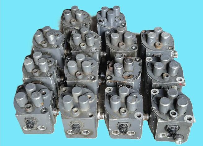 Zawor Hydrauliczny Osi Skretnej 8353900106 VOLVO FH MERCEDES