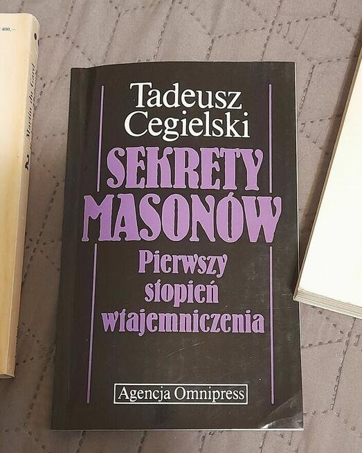 Książki stare 100-letnie