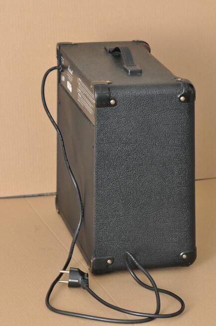 Wzmacniacz gitarowy - Marshall MG 15 DFX