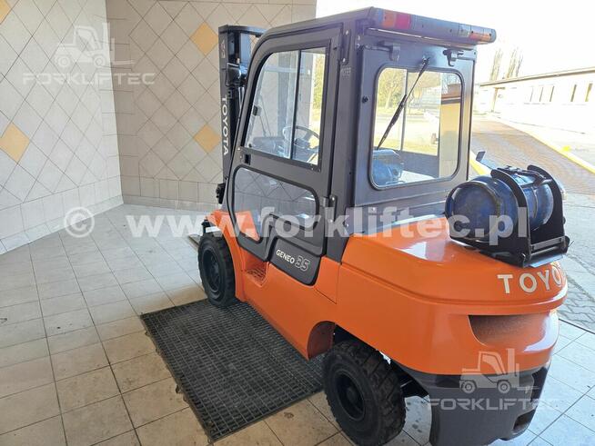 Wózek widłowy TOYOTA 7FGJF35 TOYOTA 7FG35 widlak Linde