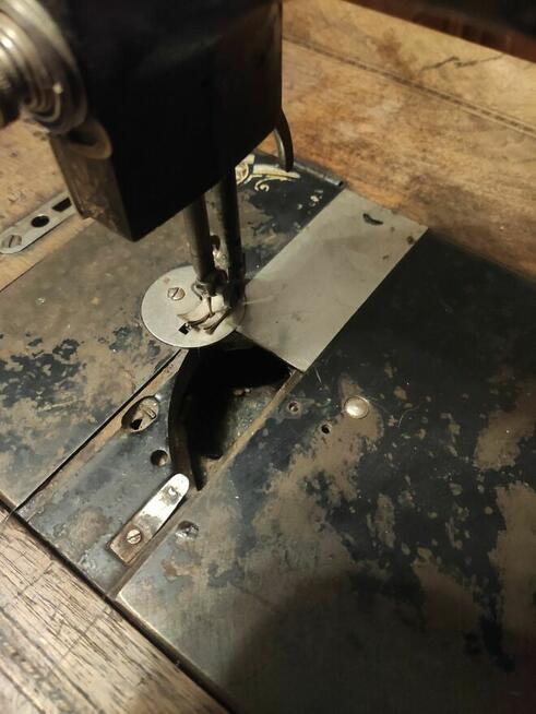 Maszyna do szycia Naumann jak Singer