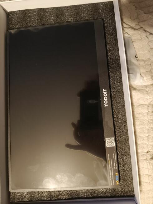 Przenośny monitor Yodoit 15,6 o rozdzielczości Full HD (192