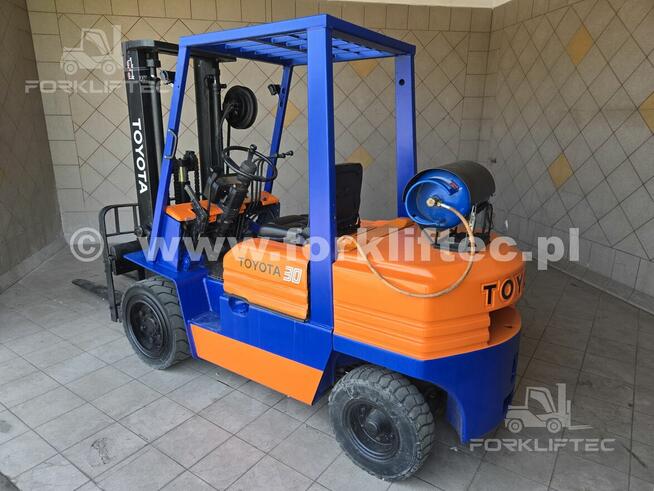 Wózek widłowy TOYOTA 5FG30 wolny skok, przesuw TOYOTA 5FGF30