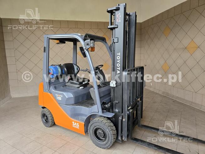 Wózek widłowy TOYOTA 8FGF15 jak nowy, 8FG15 widlak Linde