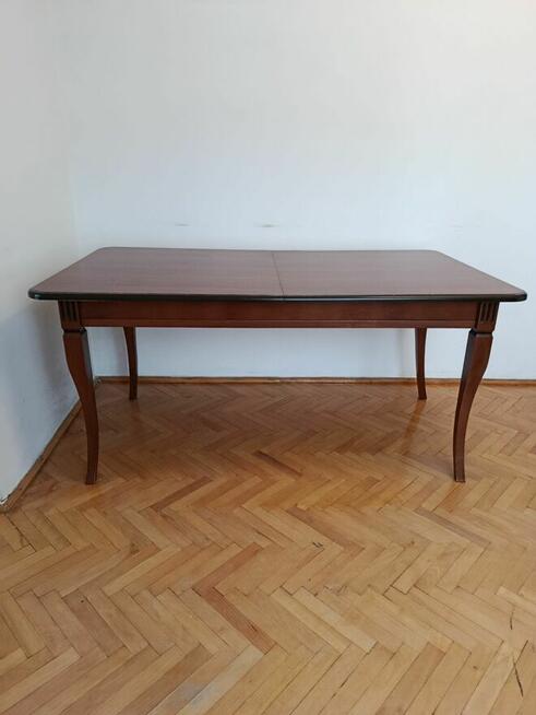 Stół piekny, rozkładany