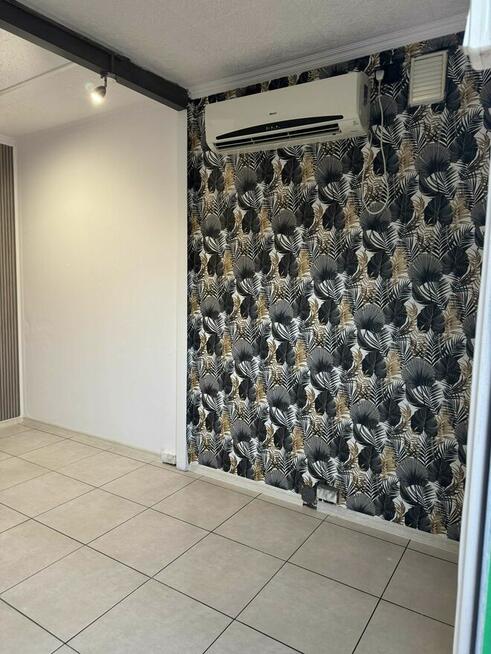 Sprzedam lub wynajmę lokal usługowy-handlowy