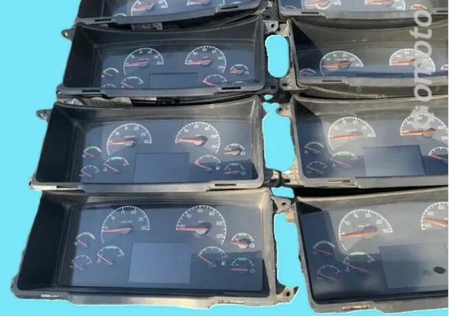 20455503-P05 Licznik ZEGAR VOLVO VDO FH FM