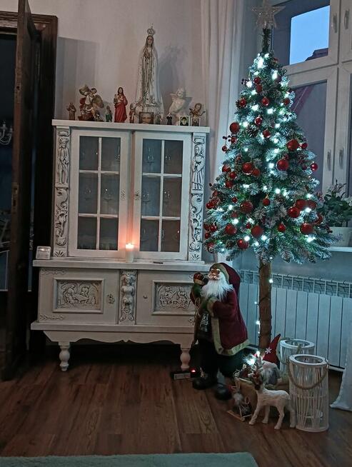 Piękny kredens retro