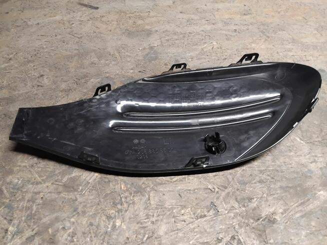 KRATKA ZDERZAKA PRZÓD LEWA MERCEDES W 206 C-KLASA